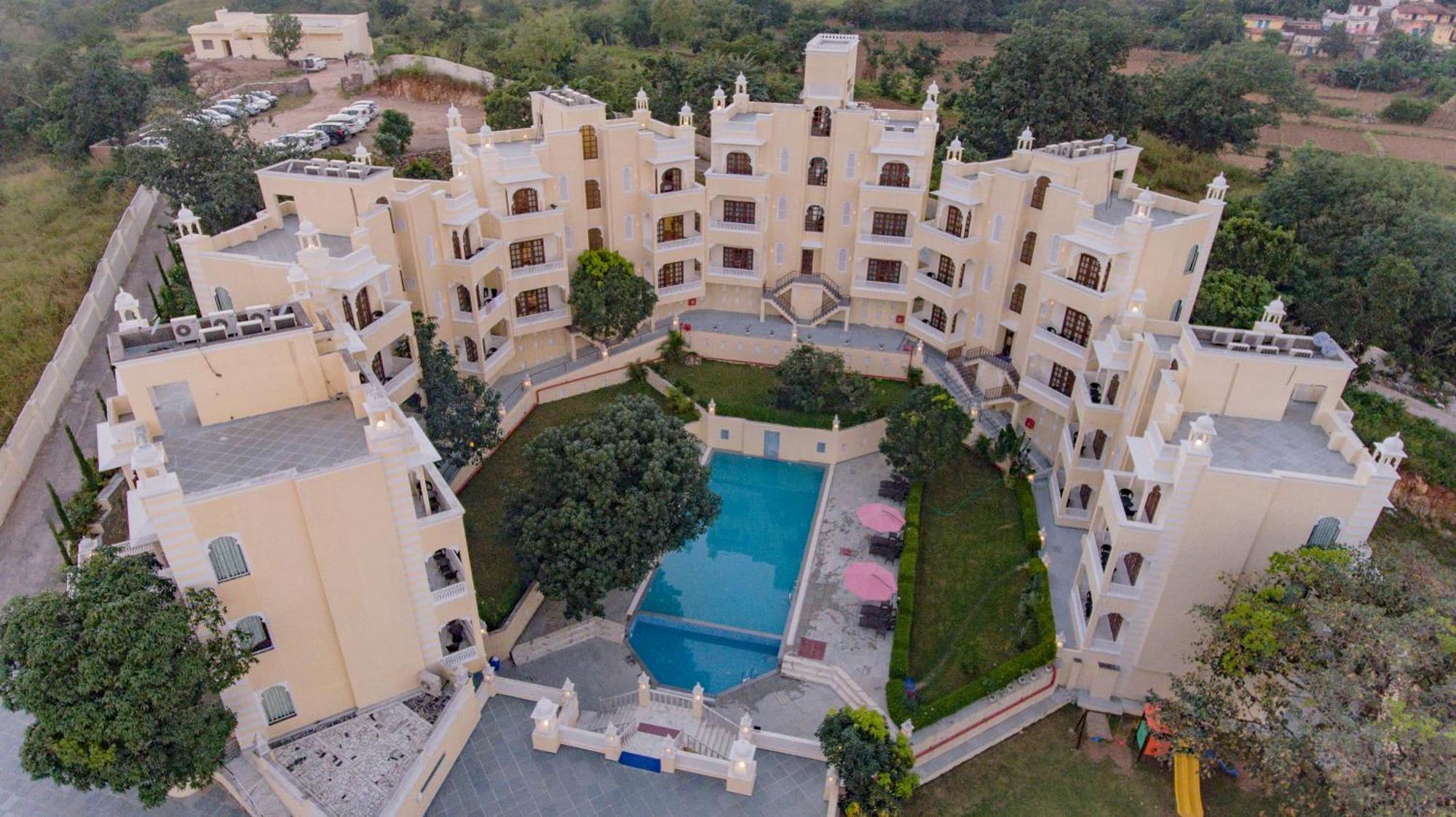 The Everest Hill Resort Kumbhalgarh Exterior foto